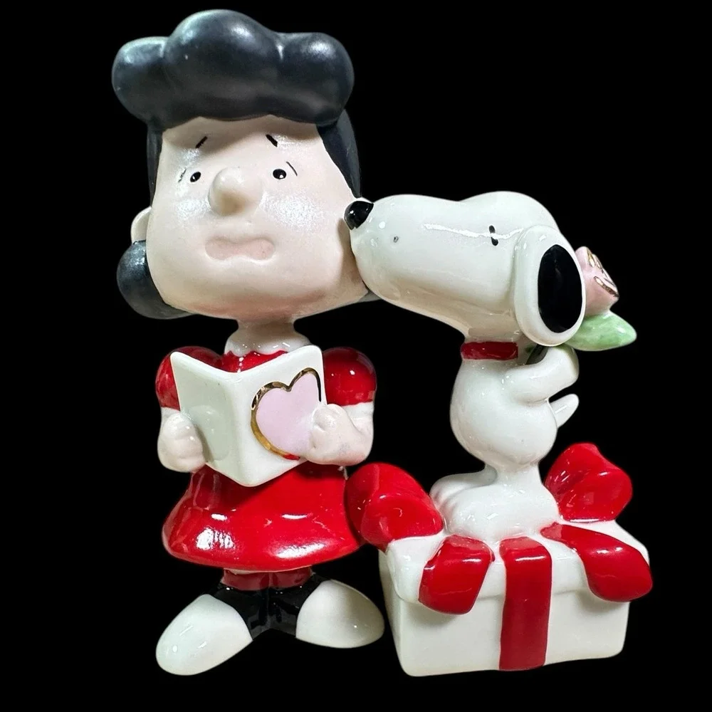 Lenox Snoopy & Lucy Peanuts Figurine – Snoopy Steals a Kiss‎ Rare w/ CoA READ